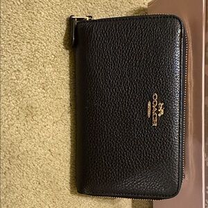 Coach Black Textured Leather Zip Wallet